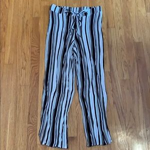 Women’s flowy pants